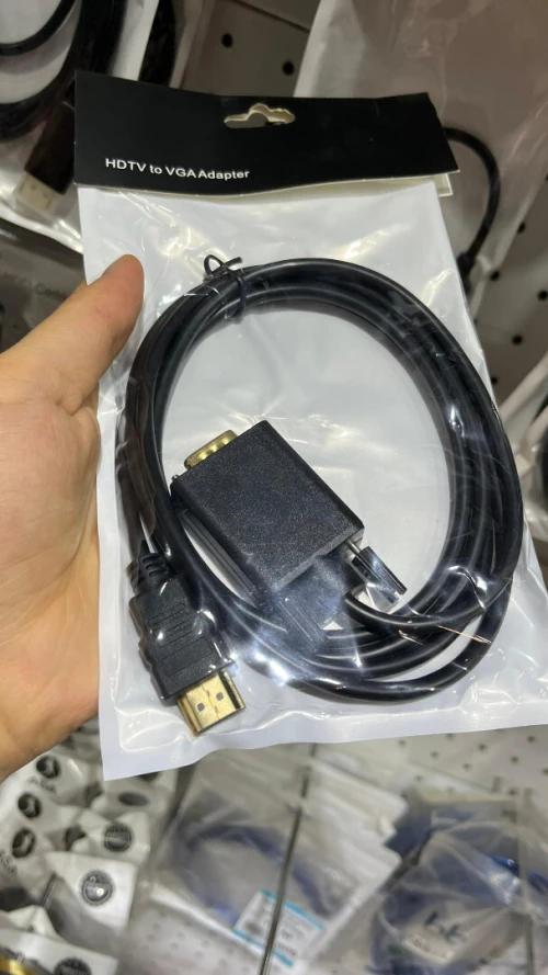 Accessoires Informatique /Adaptatures/Hubs Disponible