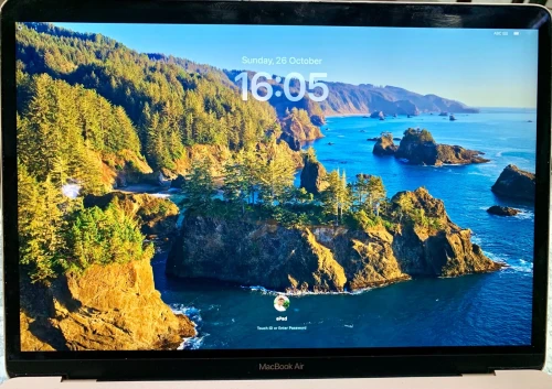 Model MacBook AIR ROSE GOLDE 13-Inch (2018) 8 Ram / Disk 250 GB