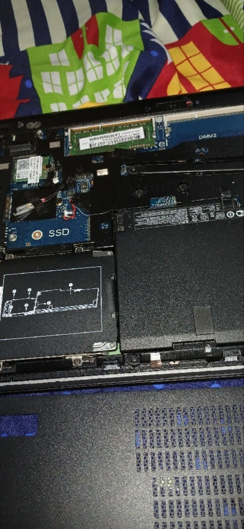 HP ELITE BOOK 840
