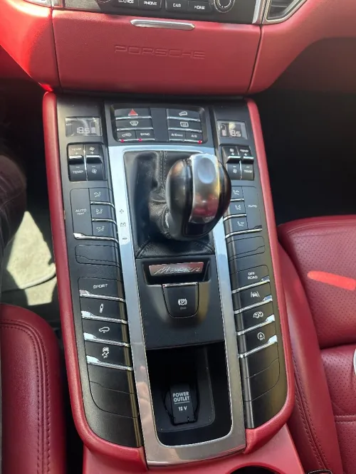 Porsche Macan 2018 GTS