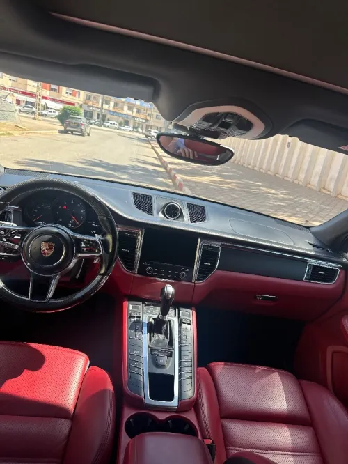 Porsche Macan 2018 GTS