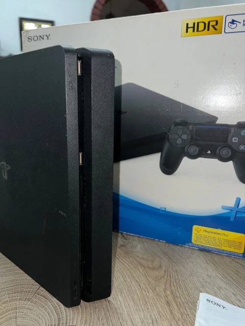 PS4 SLIM