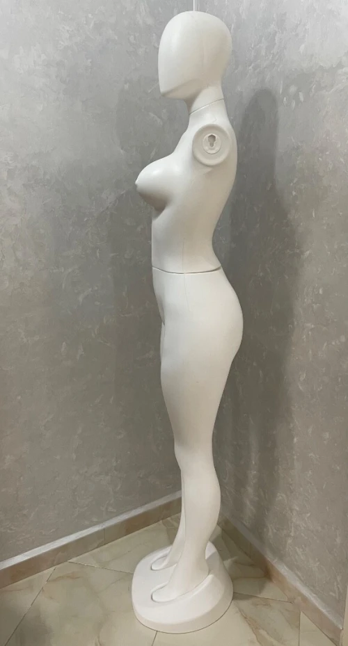 Mannequin peu utilisé