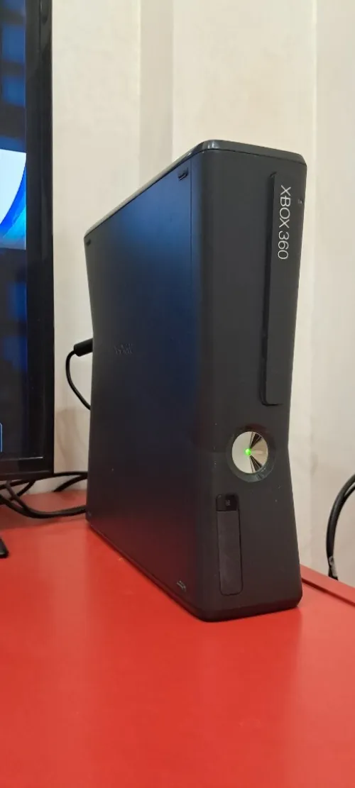 Xbox 360 + kinect + (+25 games)