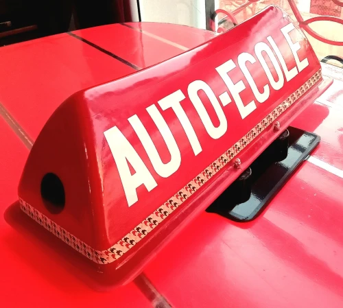 Panneau de toit auto-école