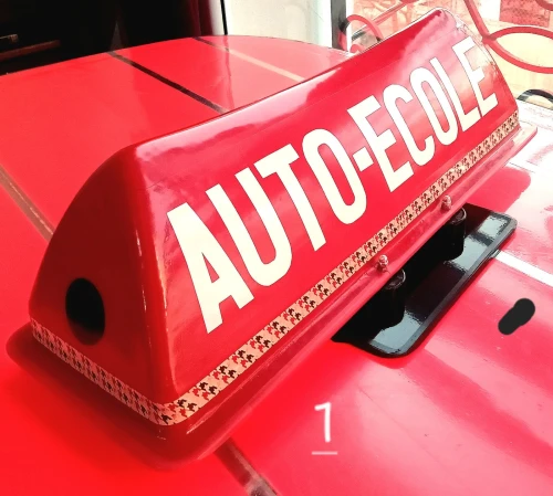 Panneau de toit auto-école