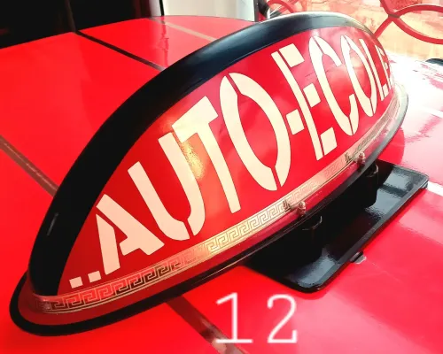 Panneau de toit auto-école