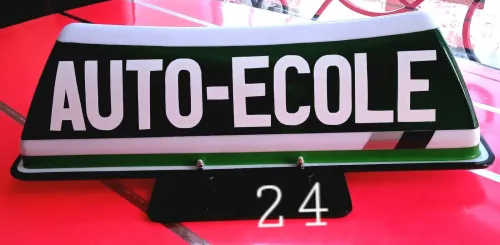 Panneau de toit auto-école