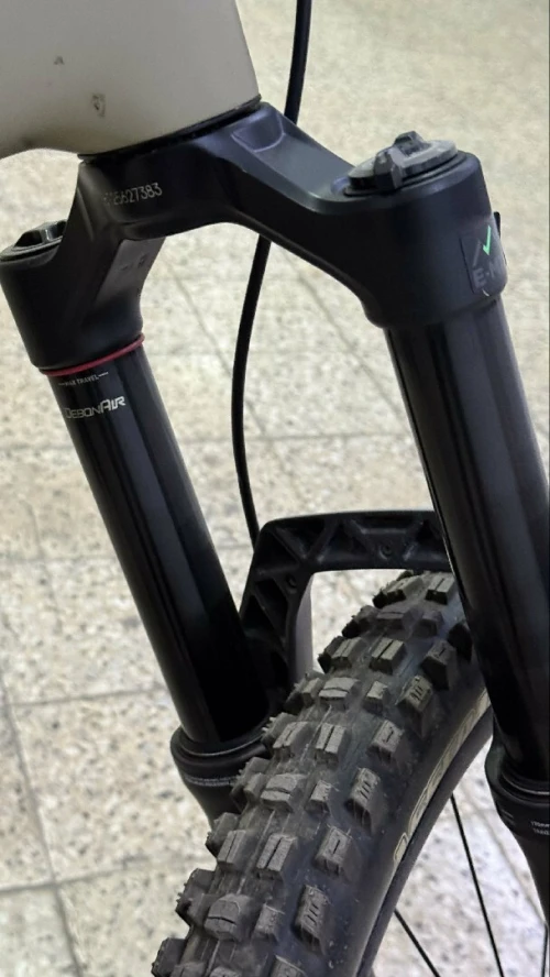 Vélo électrique cube