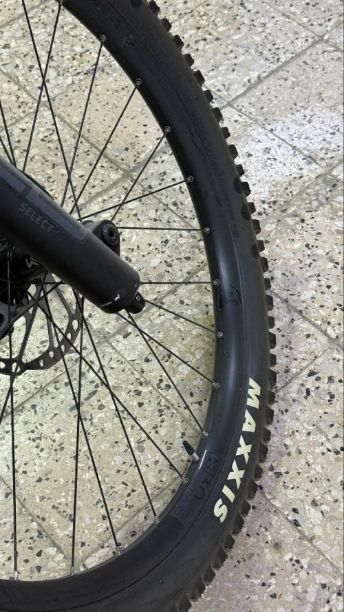 Vélo électrique cube