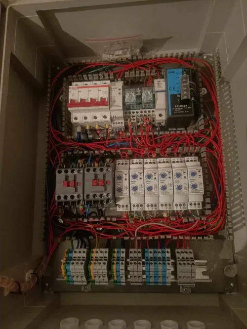 Electricien Industrielle, Cablage Armoire Èlectrique