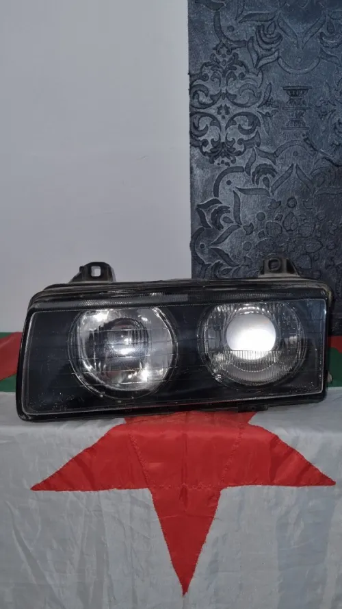 Phare bmw E36 série 3 côté gauche 
