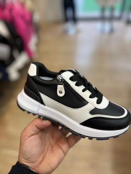 Lots de vêtements enfants avec un très bon prix 