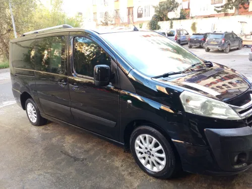Location mini van 9places