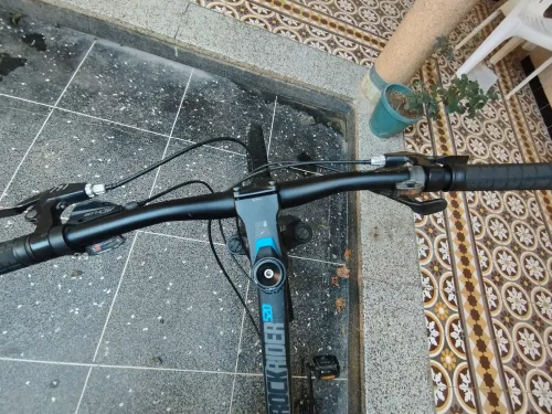 Vélo Between Rockrider 520