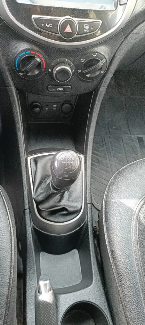 Hyundai Accent RB  5 portes 2018 Préstige
