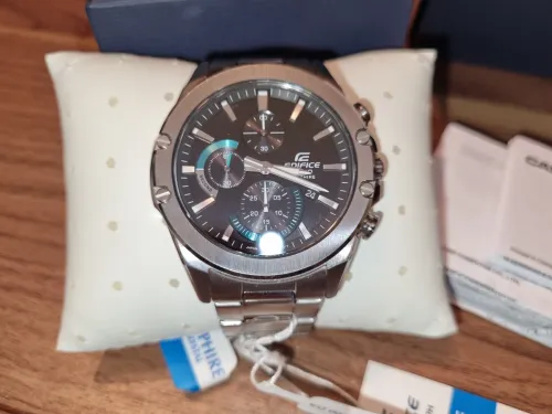 Montre Casio Edifice verre Saphire