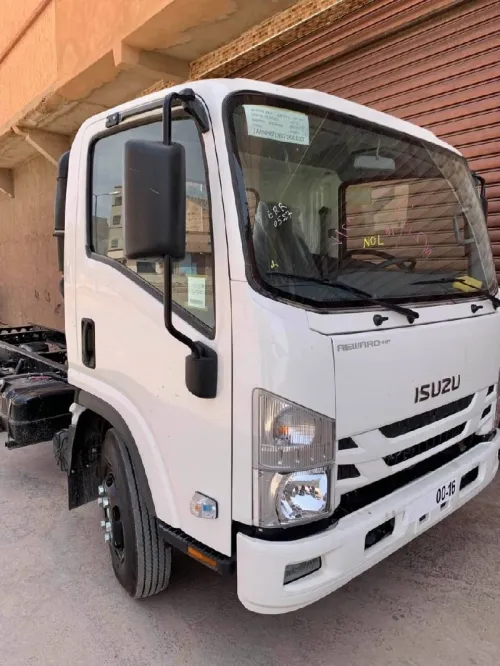 Isuzu Reward 