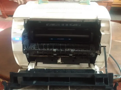 a vendre impriment canon laser shot lbp 1120