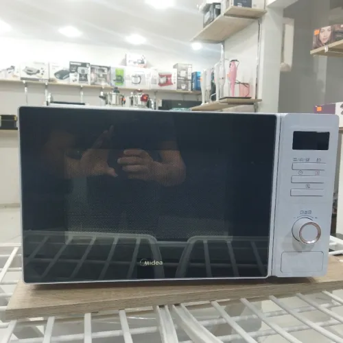 Four micro-ondes 