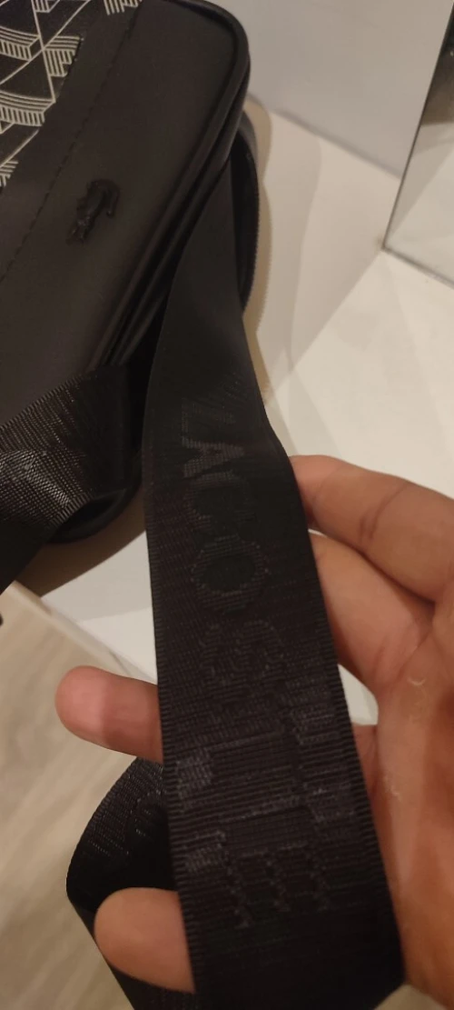 Sacoche LACOSTE Noire 