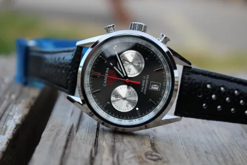 Montres de luxe TAG HEUER Carrera Calibre 17 Noire