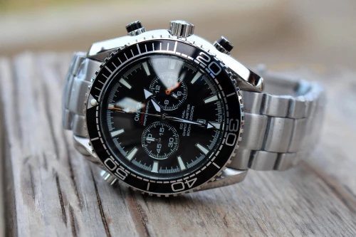 Montres de luxe OMEGA SEAMASTER Planet Ocean Chronographe Acier 