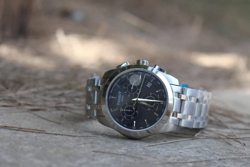 Montre TISSOT Couturier