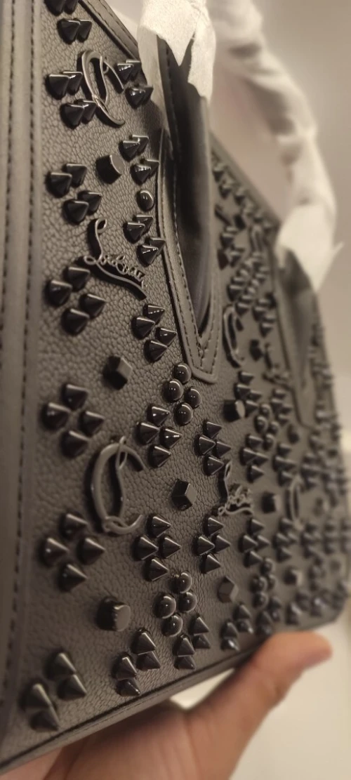 Sac à mains pour femmes CHRISTIAN LOUBOUTIN 