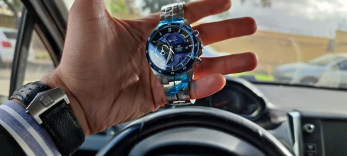SOLDE: Montres CASIO EFR-556DB-2