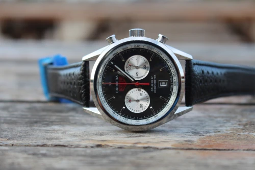 Montres TAG HEUER CARRERA Calibre 17 Noire