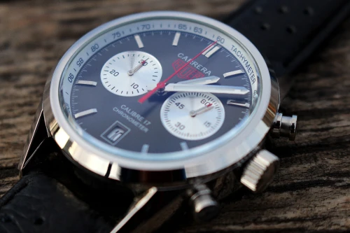 Montres TAG HEUER CARRERA Calibre 17 Noire