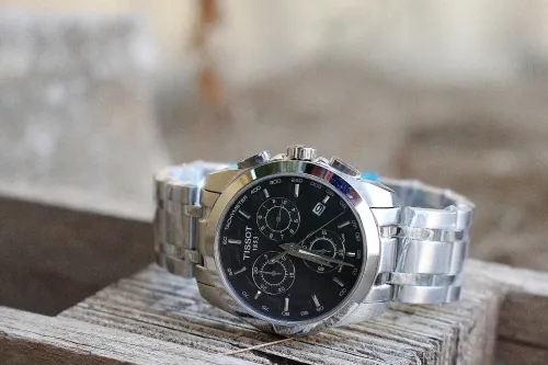 Montres pour hommes TISSOT Couturier Acier