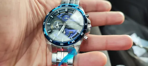 SOLDE: Montres CASIO EFR-556DB-2