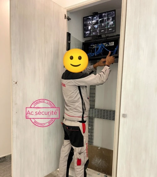  caméra surveillance  Et Système De Sécurité   تركيب كاميرات المراقبة و اجهزة الإنذا