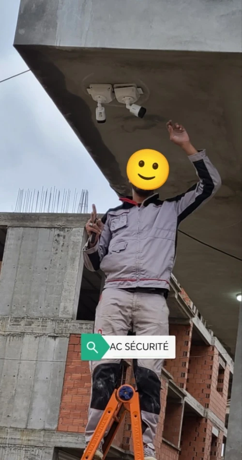  caméra surveillance  Et Système De Sécurité   تركيب كاميرات المراقبة و اجهزة الإنذا