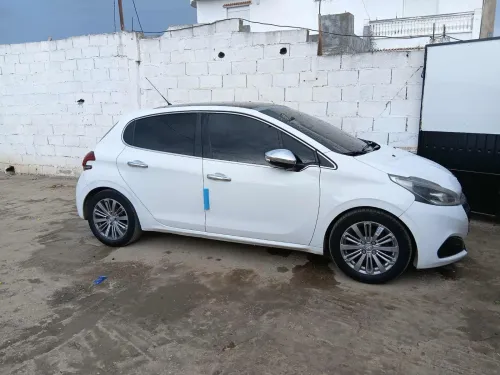 Peugeot 208 2016 208