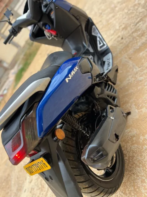 YAMAHA NMAX 