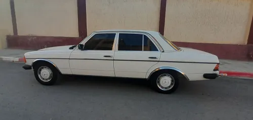 Mercedes Classe E 1982 Classe E