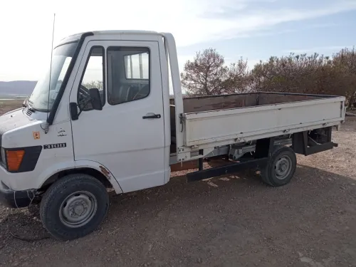 310D Marsedes 1996