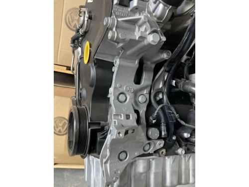Support pompe clim Volkswagen Golf VII 2.0 GTD - 04L903143B