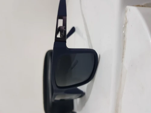 Lunettes de soleil Lacoste 