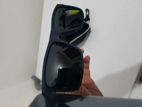 Lunettes de soleil Lacoste 