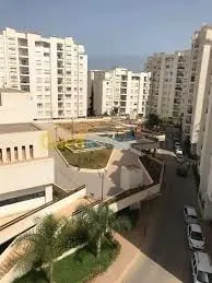 Cherche achat Appartement F5 Alger Cheraga