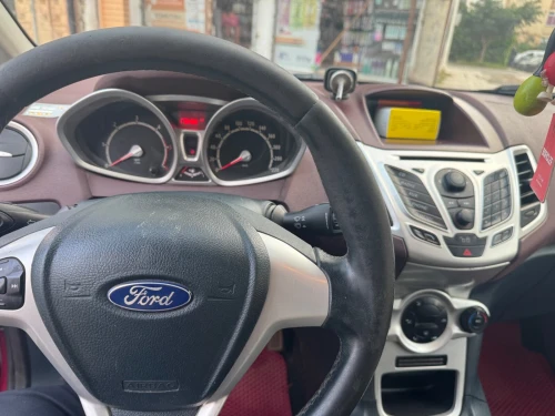 Ford Fiesta 2012 Titanium Sport pack