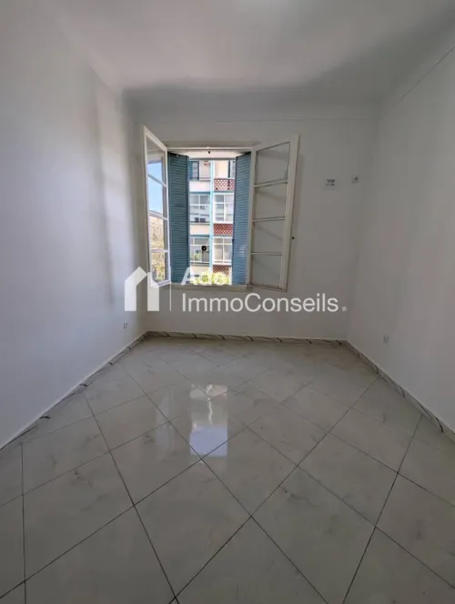Location Appartement F4 Annaba Annaba