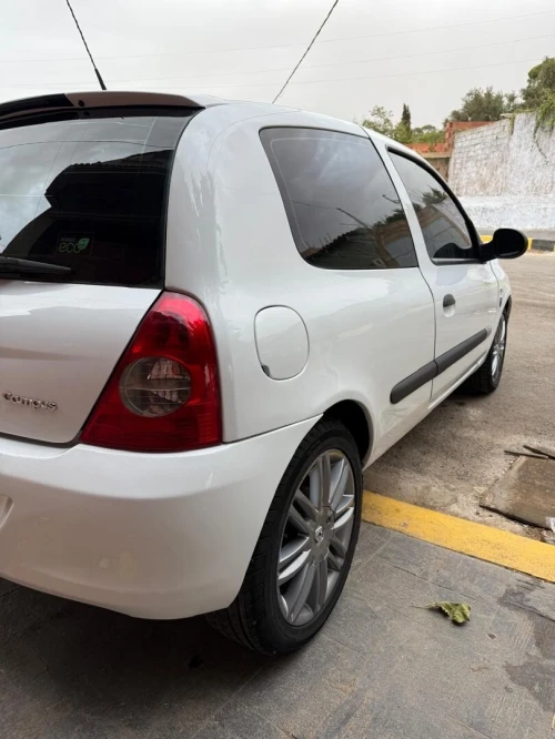 Renault Clio 2 2002 Initial
