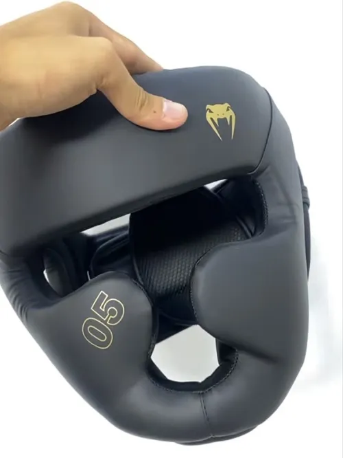 Casque de boxe VENUM taille M haute qualité 