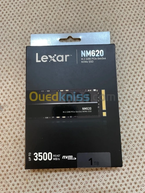 Ssd nvme lexar jamais utilisé 