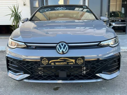 Volkswagen Golf 8 2025 R-Line